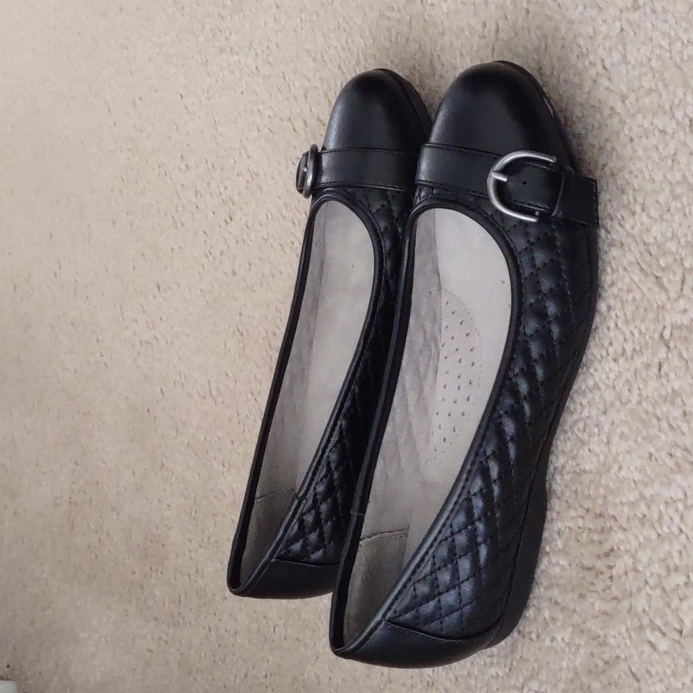 White Mountain Cadence Buckled Flats